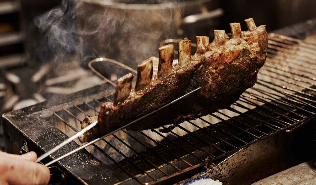 Where to Eat in Nashville: Restaurants, Relaxation, and Your Ideal Vacation Rental